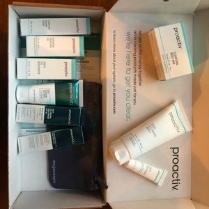 Proactiv 8 piece kit